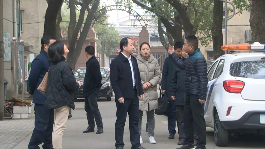 東關(guān)社區(qū)疏整改.jpg