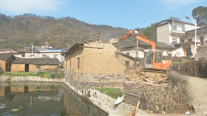 拆除現(xiàn)場2.jpg