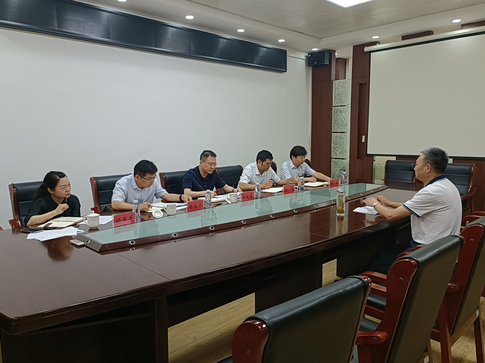 圖為現(xiàn)場辦公.jpg