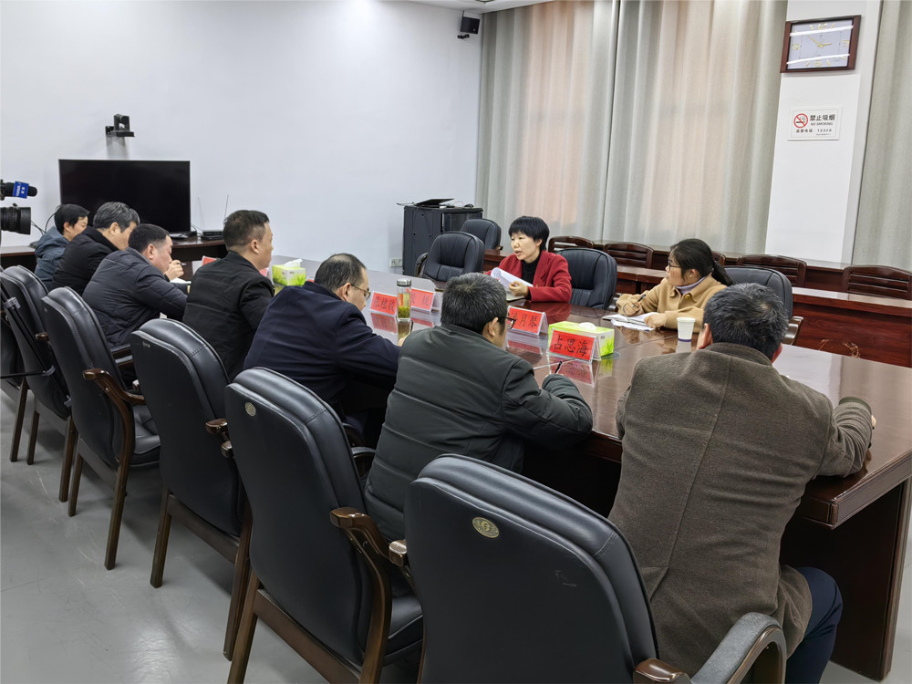 市領(lǐng)導(dǎo)深入市融媒體中心調(diào)研2.jpg