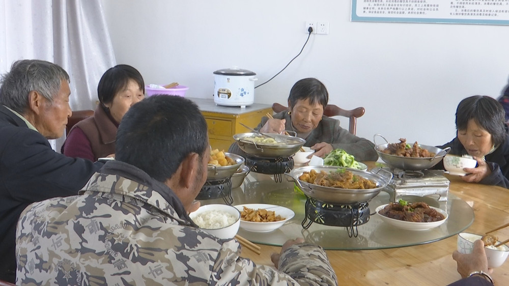食堂.jpg
