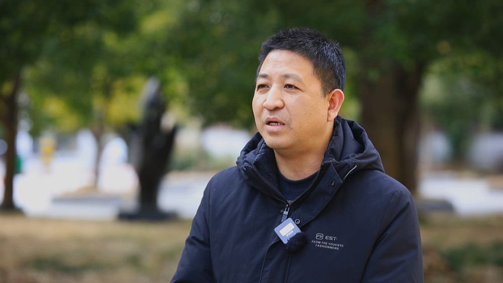 桐城市衛(wèi)健委黨委委員 桐城市疾控中黨支部書記 吳旦接受本臺記者采訪談省政府工作報告.jpg