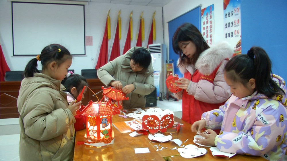 桐才帶童材活動(dòng) 制作燈籠_副本.jpg