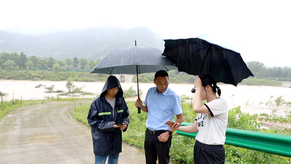 安徽桐城：45座水庫超汛限水位 緊急泄洪[00_07_02][20240703-082125].jpg