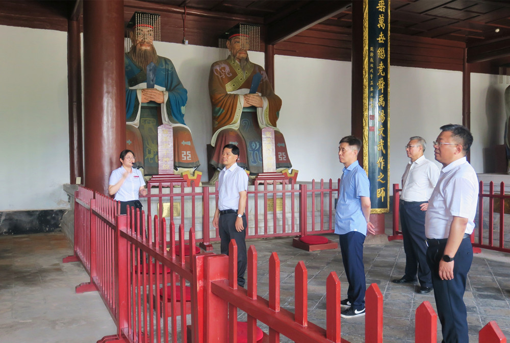 4參觀桐城文廟_副本.jpg