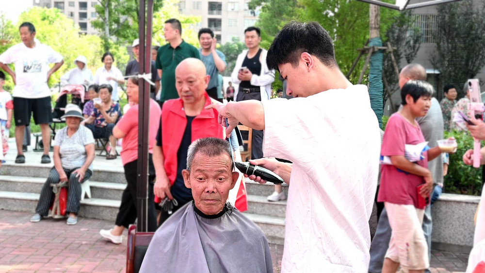 物業(yè)公益活動(dòng) (1).jpg