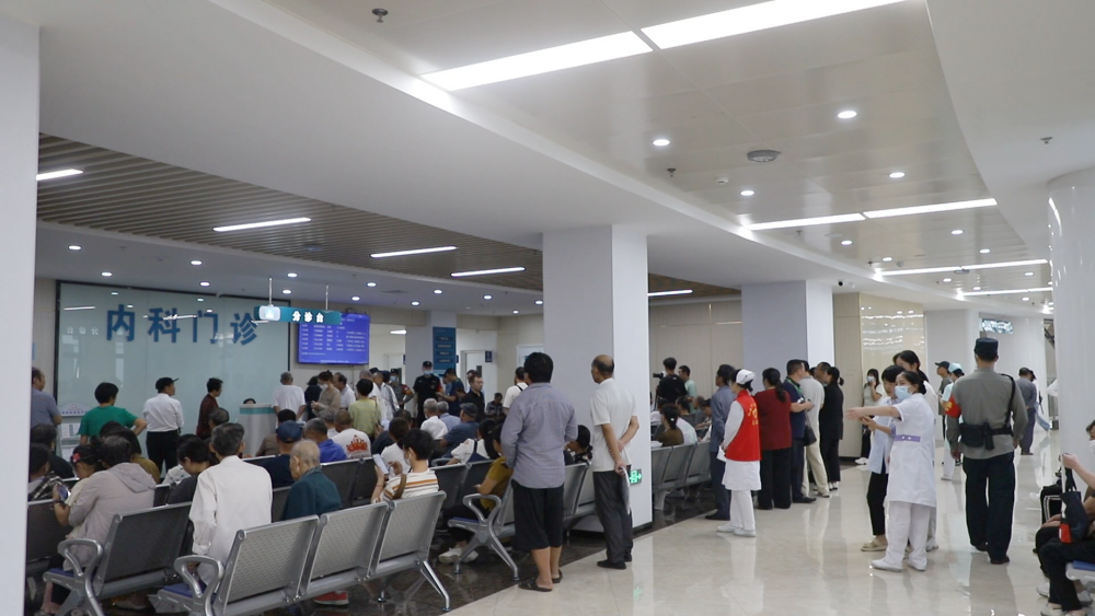 安徽桐城：名醫(yī)家鄉(xiāng)行 義診暖鄉(xiāng)親[00_01_34][20240923-110731].png