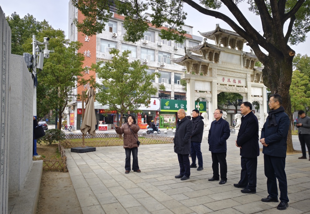 1223圖為調(diào)研現(xiàn)場2.jpg