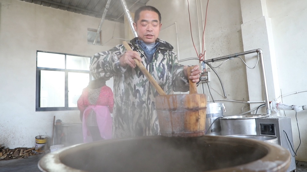 安徽桐城：過(guò)年做豆腐，傳統(tǒng)年味濃（桐城臺(tái)[00_04_49][20250117-101959].jpg