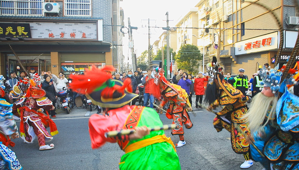 圖為英歌舞巡游現(xiàn)場_副本.jpg