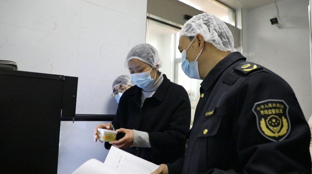 圖為檢查現(xiàn)場2.jpg