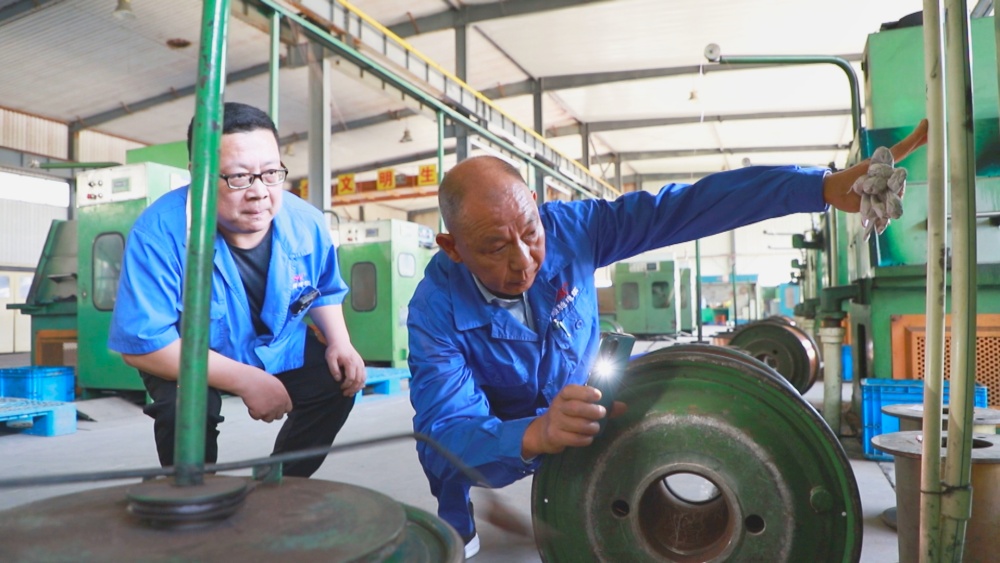 圖為工作中的孫保源1.jpg