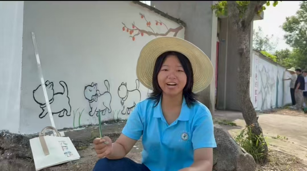 桐城師范高等專科學(xué)校：執(zhí)筆繪新鄉(xiāng)3.jpg